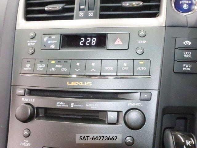 Lexus HS 2010-02 8880481-13