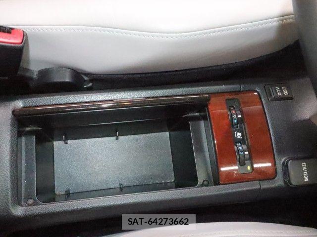 Lexus HS 2010-02 8880481-16