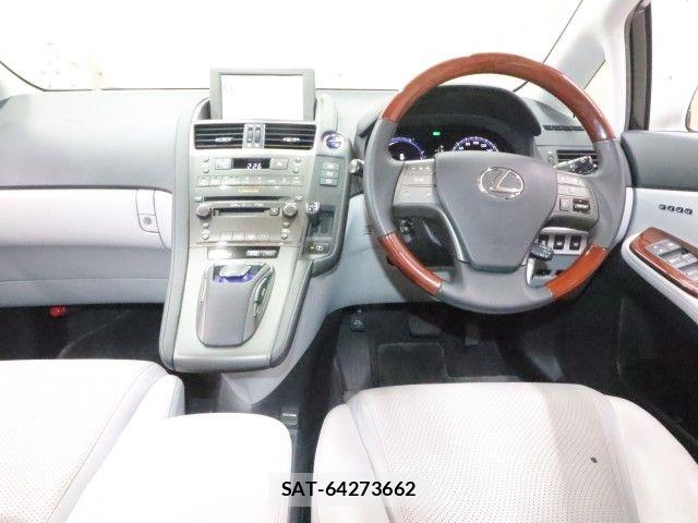 Lexus HS 2010-02 8880481-2