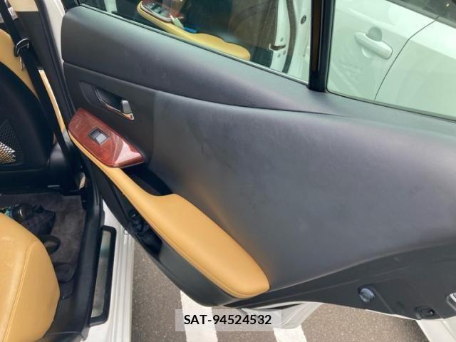 Lexus HS 2009-11 8880483-16