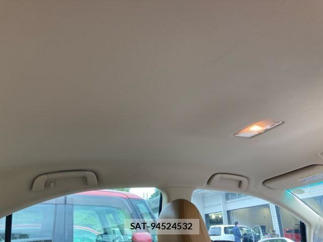 Lexus HS 2009-11 8880483-18
