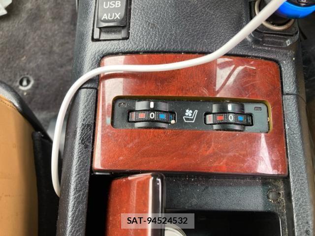Lexus HS 2009-11 8880483-21