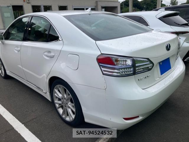 Lexus HS 2009-11 8880483-4