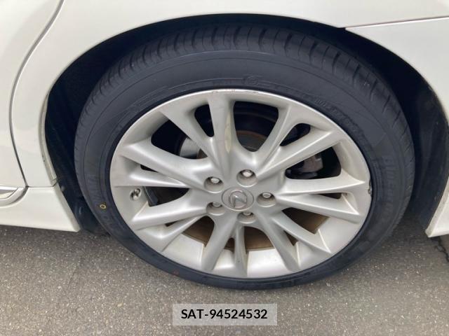 Lexus HS 2009-11 8880483-8
