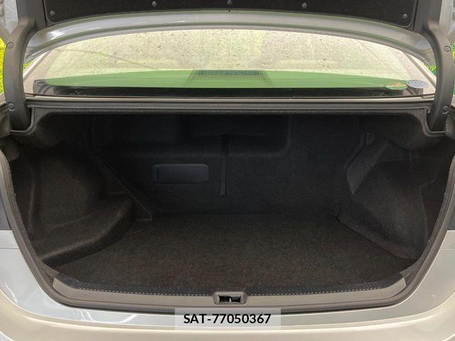 Lexus HS 2016-07 8883838-9