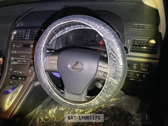 Lexus HS 2009-11 8883840-12