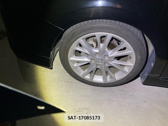 Lexus HS 2009-11 8883840-5
