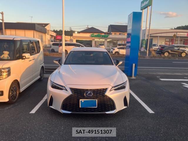 Lexus IS 2021-03 8245718-0