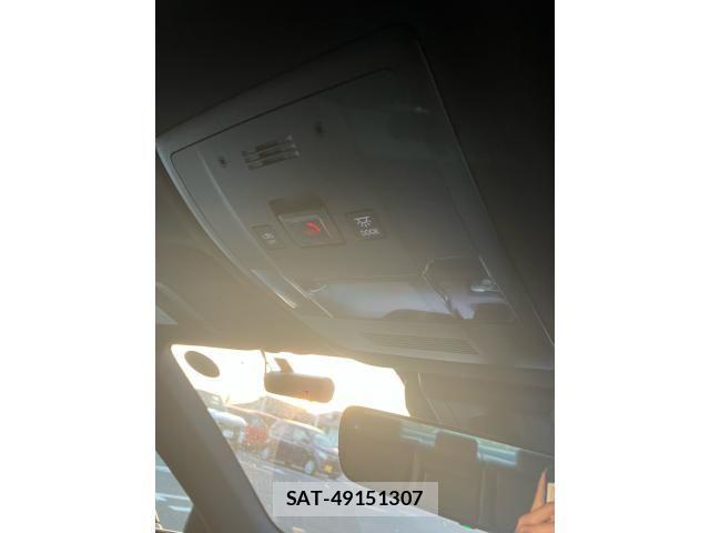 Lexus IS 2021-03 8245718-19