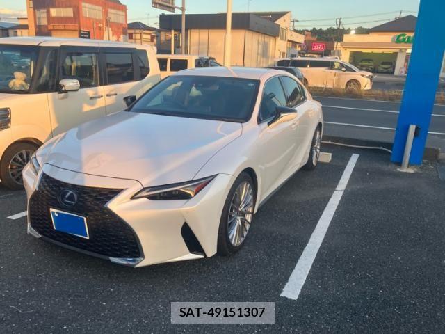 Lexus IS 2021-03 8245718-2