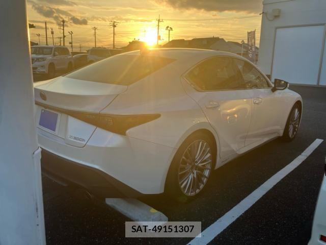 Lexus IS 2021-03 8245718-5
