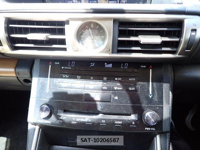 Lexus IS 2013-09 8245716-14