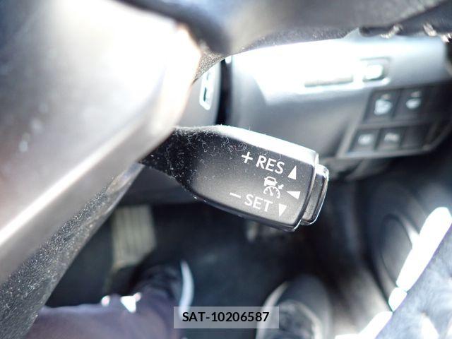 Lexus IS 2013-09 8245716-17