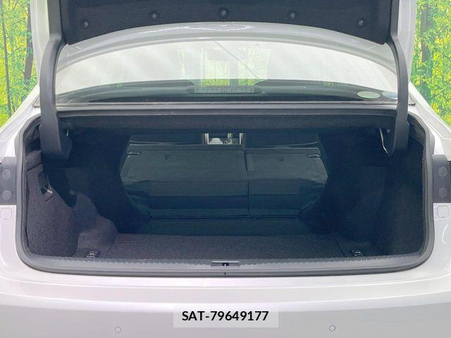 Lexus IS 2013-10 8245721-9