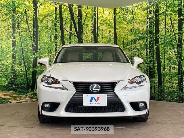 Lexus IS 2015-10 8245719-13