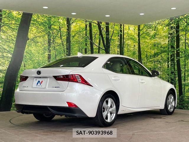 Lexus IS 2015-10 8245719-16