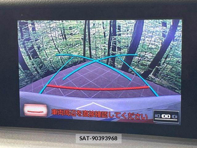 Lexus IS 2015-10 8245719-3