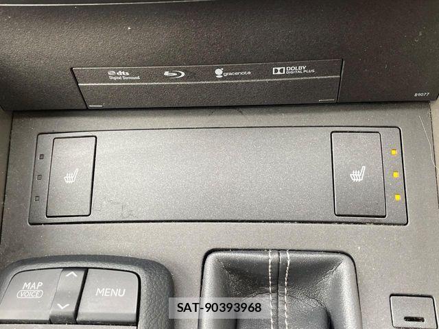 Lexus IS 2015-10 8245719-5
