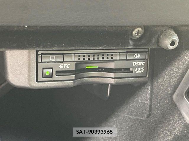 Lexus IS 2015-10 8245719-6