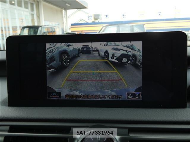 Lexus IS 2024-06 8245717-9