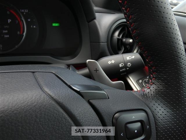 Lexus IS 2024-06 8245717-19