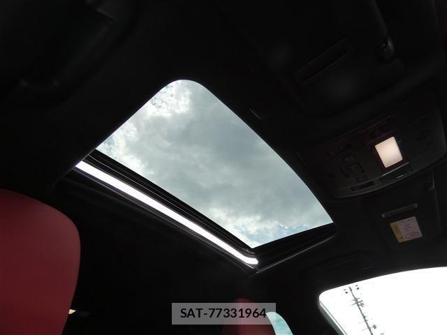 Lexus IS 2024-06 8245717-5