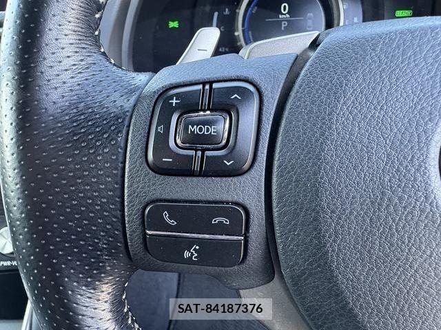 Lexus IS 2017-02 8245720-13