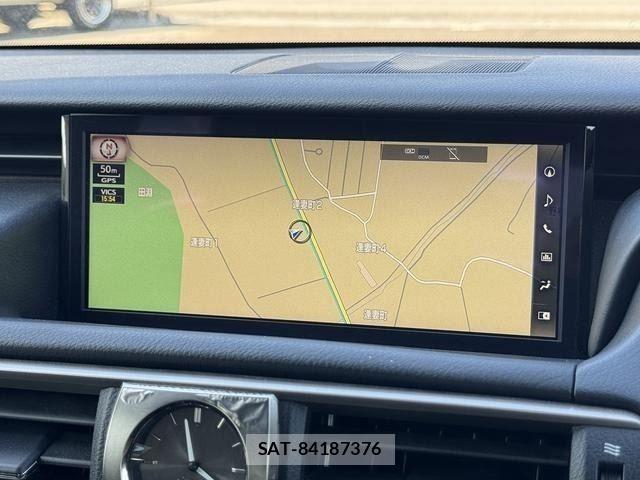 Lexus IS 2017-02 8245720-16