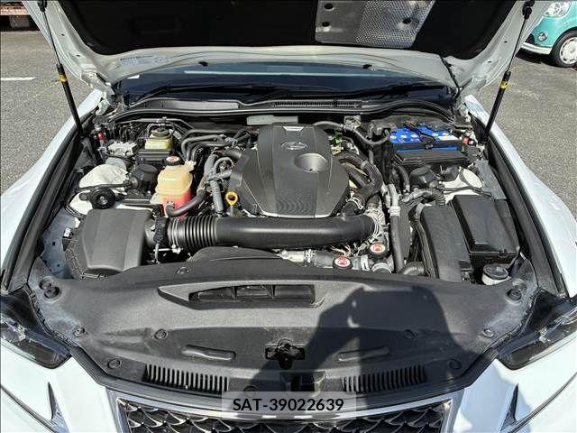 Lexus IS 2017-03 1354708-17