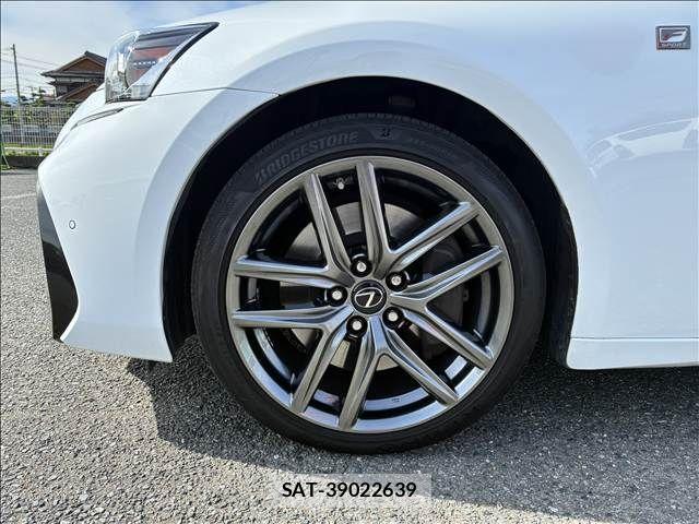Lexus IS 2017-03 1354708-19