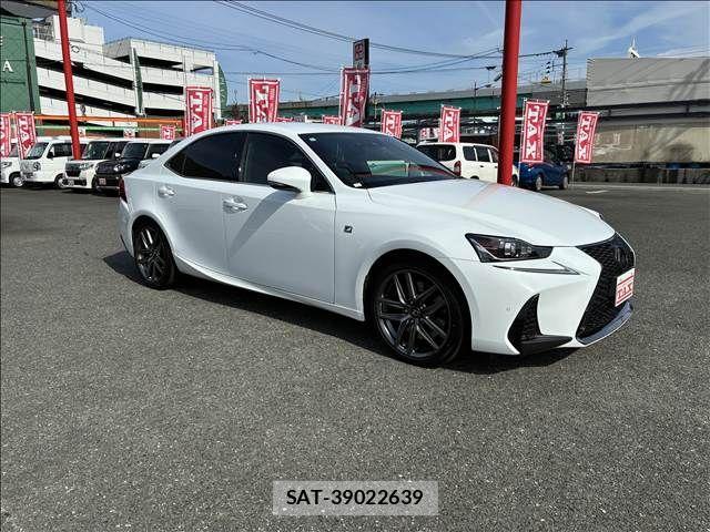 Lexus IS 2017-03 1354708-6