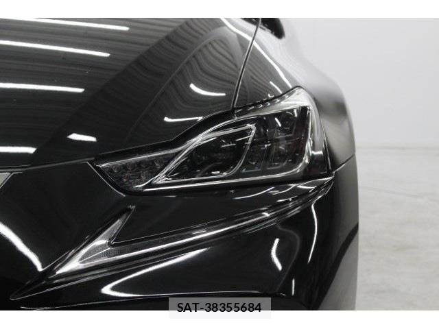 Lexus IS 2017-02 3377765-13