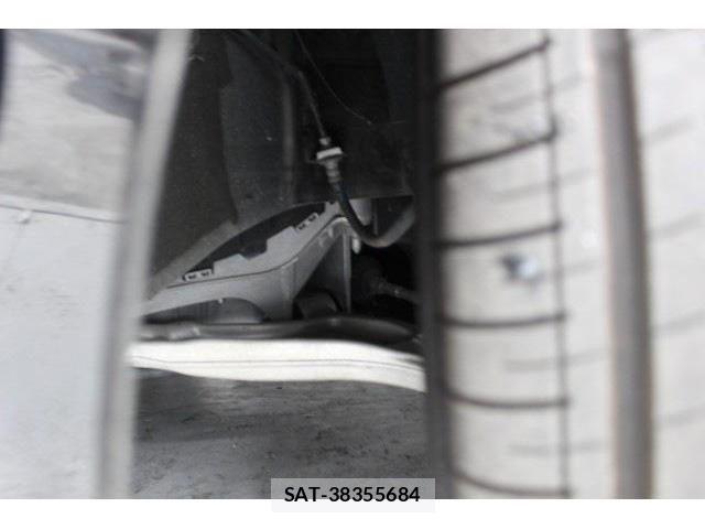 Lexus IS 2017-02 3377765-17