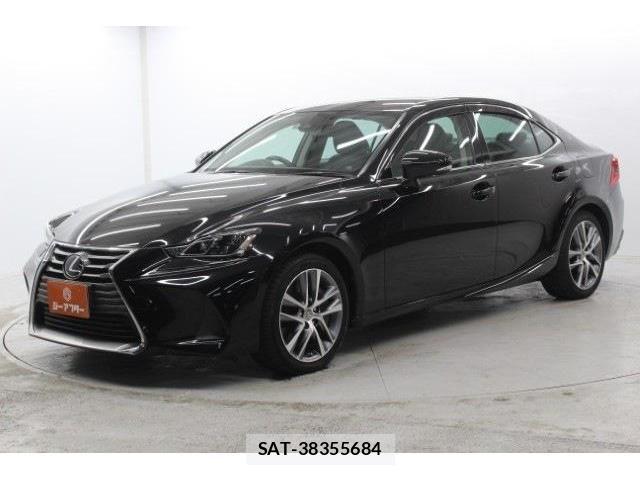 Lexus IS 2017-02 3377765-8