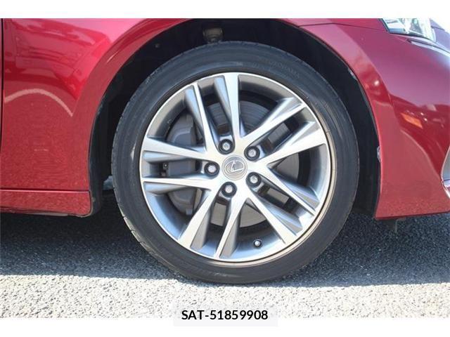 Lexus IS 2017-03 4241760-15