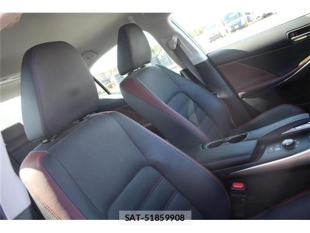 Lexus IS 2017-03 4241760-22