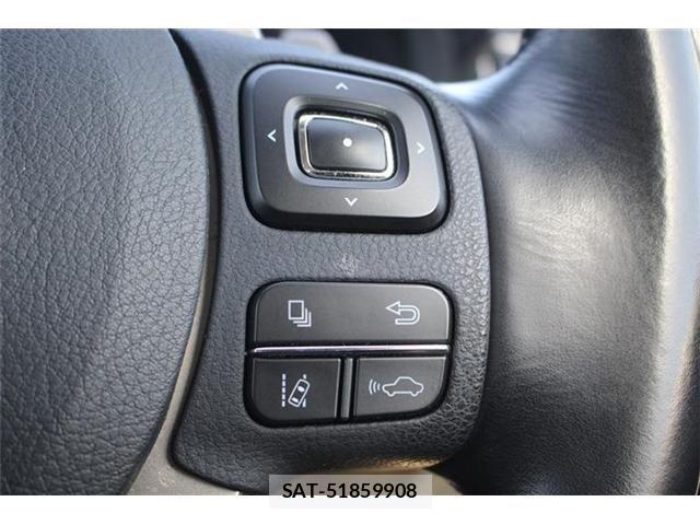 Lexus IS 2017-03 4241760-5