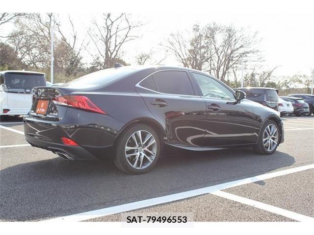 Lexus IS 2017-03 5870842-19