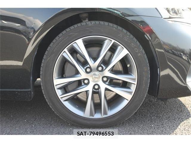 Lexus IS 2017-03 5870842-23