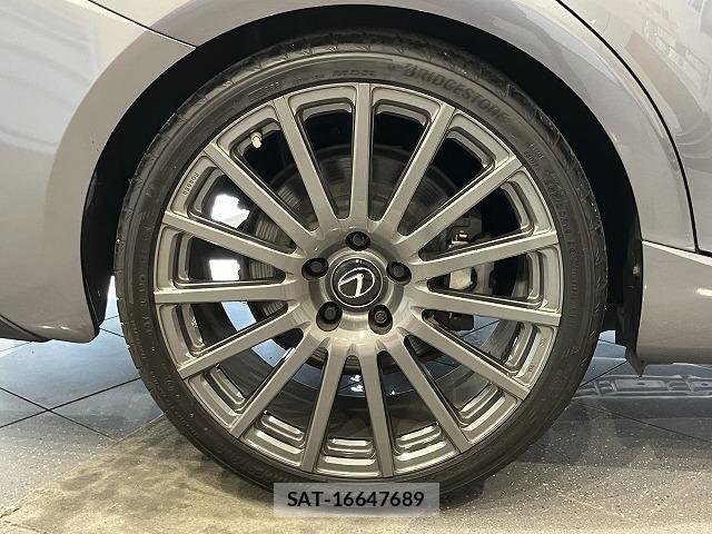 Lexus IS 2017-04 6612796-22