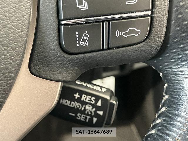 Lexus IS 2017-04 6612796-5