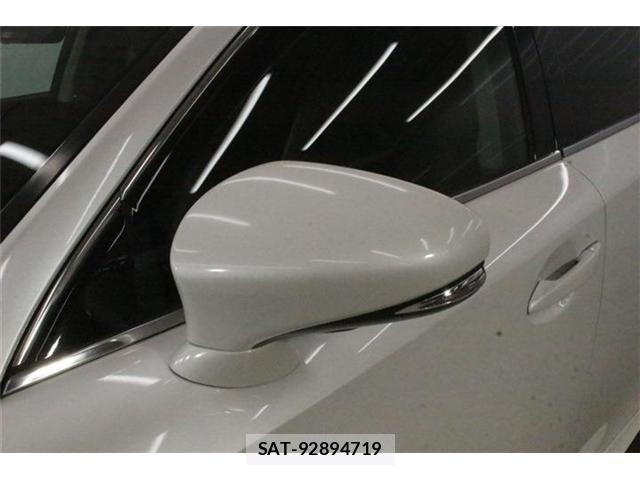 Lexus IS 2016-12 8208354-14