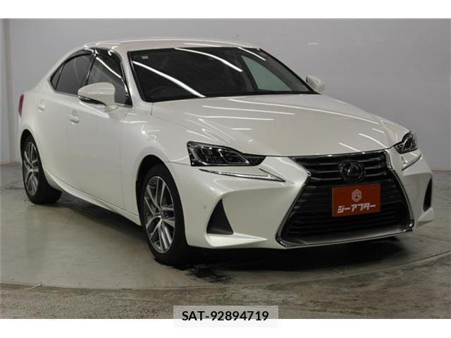 Lexus IS 2016-12 8208354-2