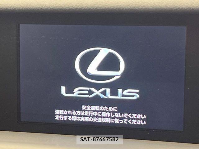 Lexus IS 2016-04 8666386-2