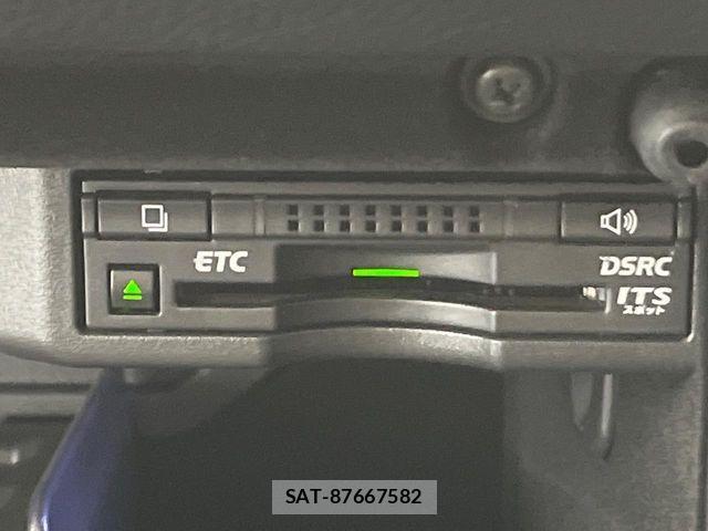 Lexus IS 2016-04 8666386-7
