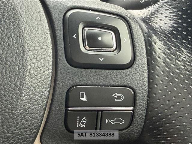 Lexus IS 2017-01 8666387-5