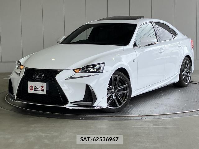 Lexus IS 2017-03 8743393-25