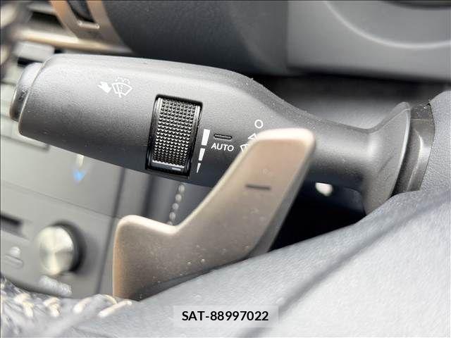 Lexus IS 2016-07 8796459-27