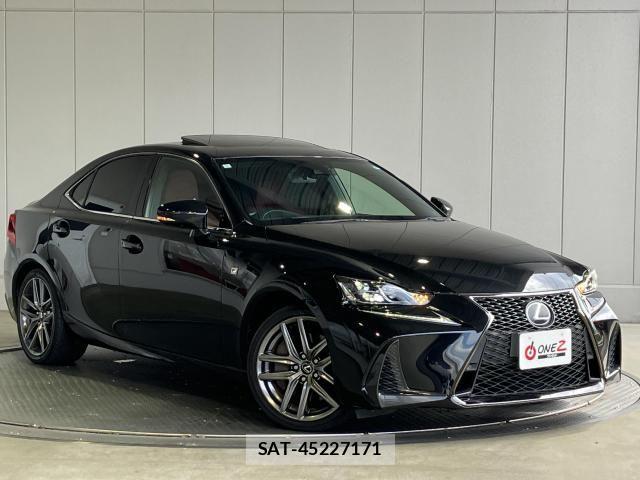 Lexus IS 2017-03 8829939-0