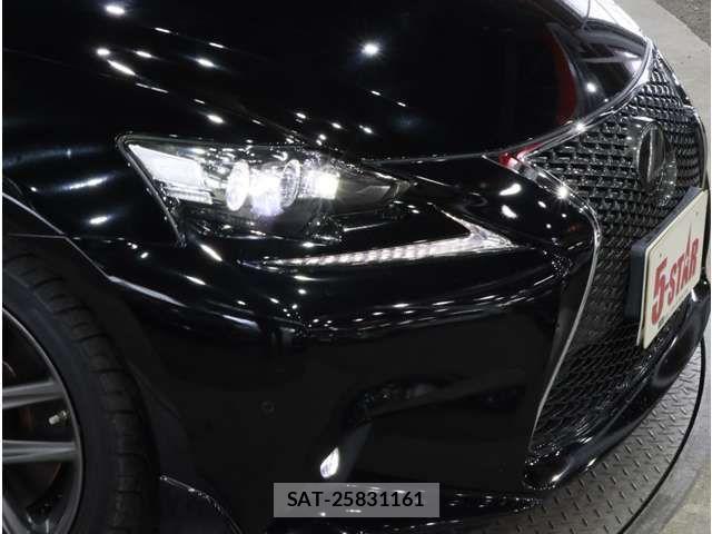 Lexus IS 2016-09 8880486-15